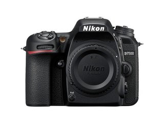 Camara Reflex Nikon D7500 Body